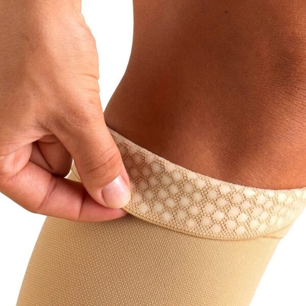 KNEE LENGTH COMPRESSION STOCKINGS - Image 2