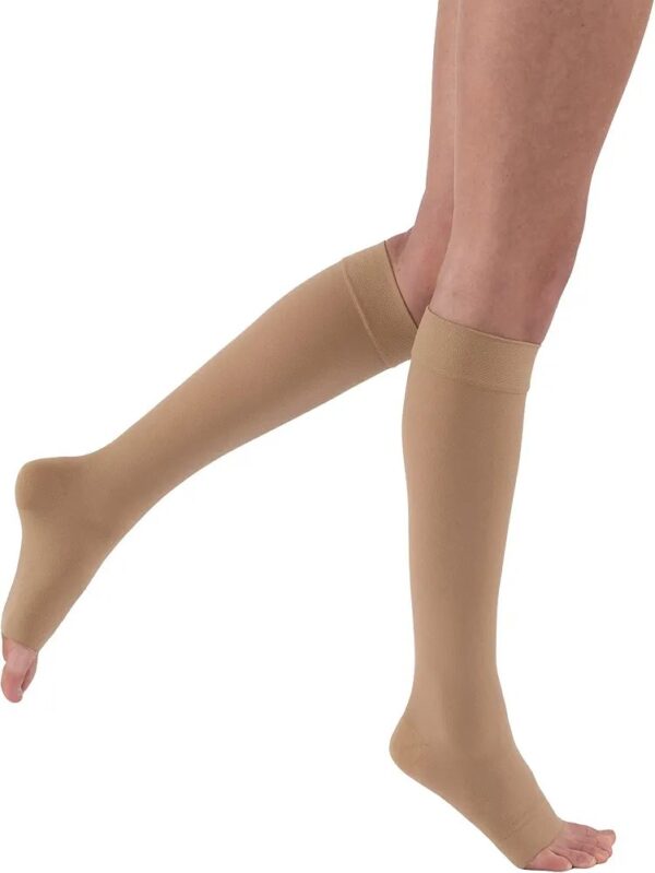 KNEE LENGTH COMPRESSION STOCKINGS